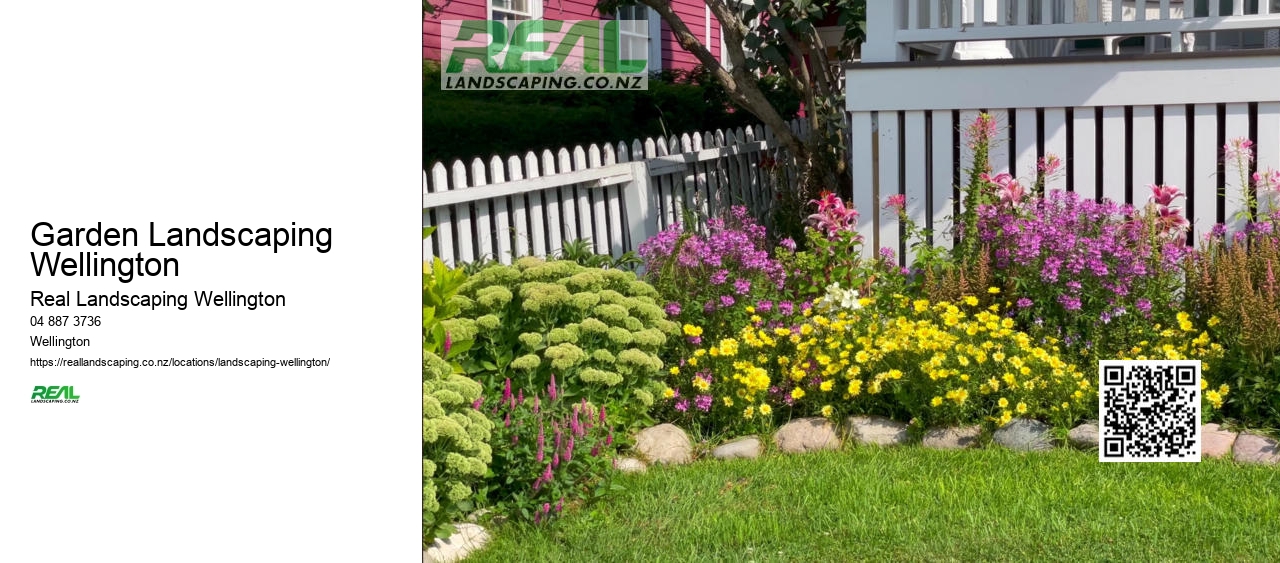 Wellington Front Yard Landscaping